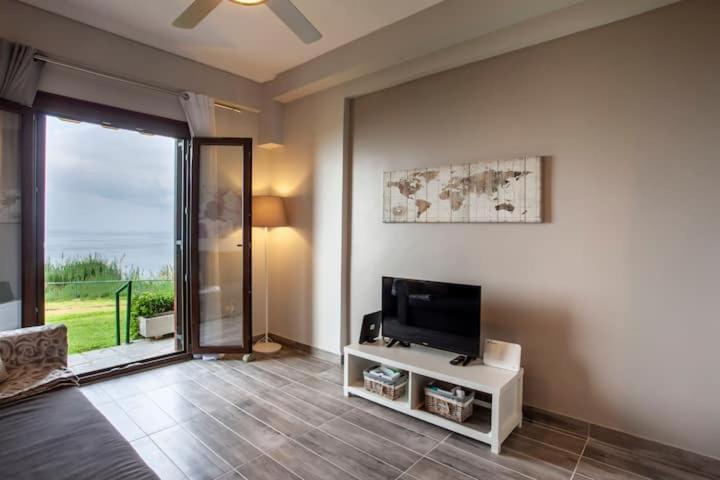Mola Kaliva Sea View, 100M From The Beach! エクステリア 写真